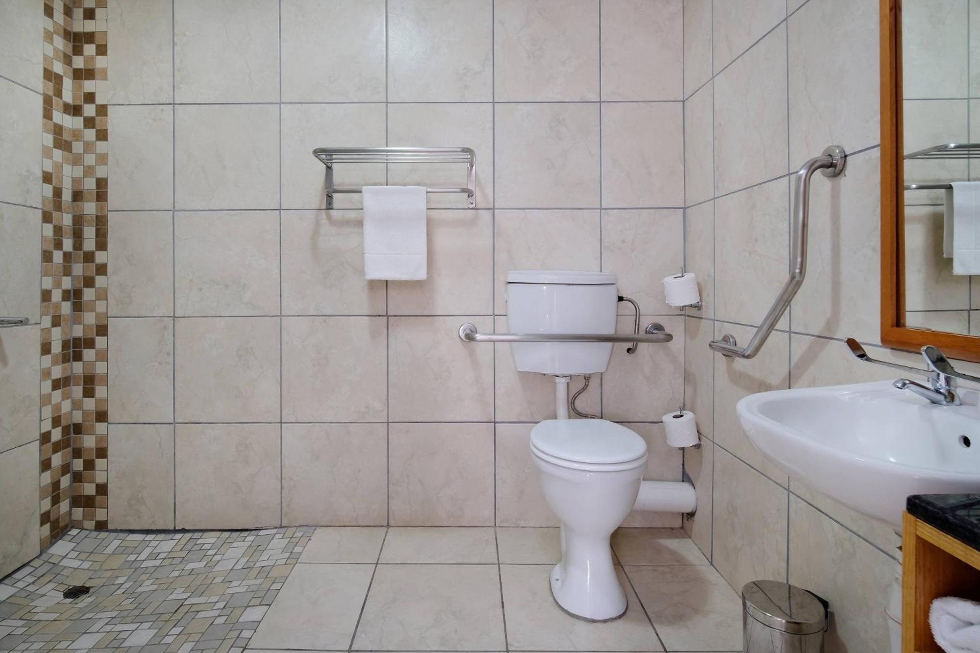 Protea Hotel By Marriott Polokwane Landmark Ngoại thất bức ảnh