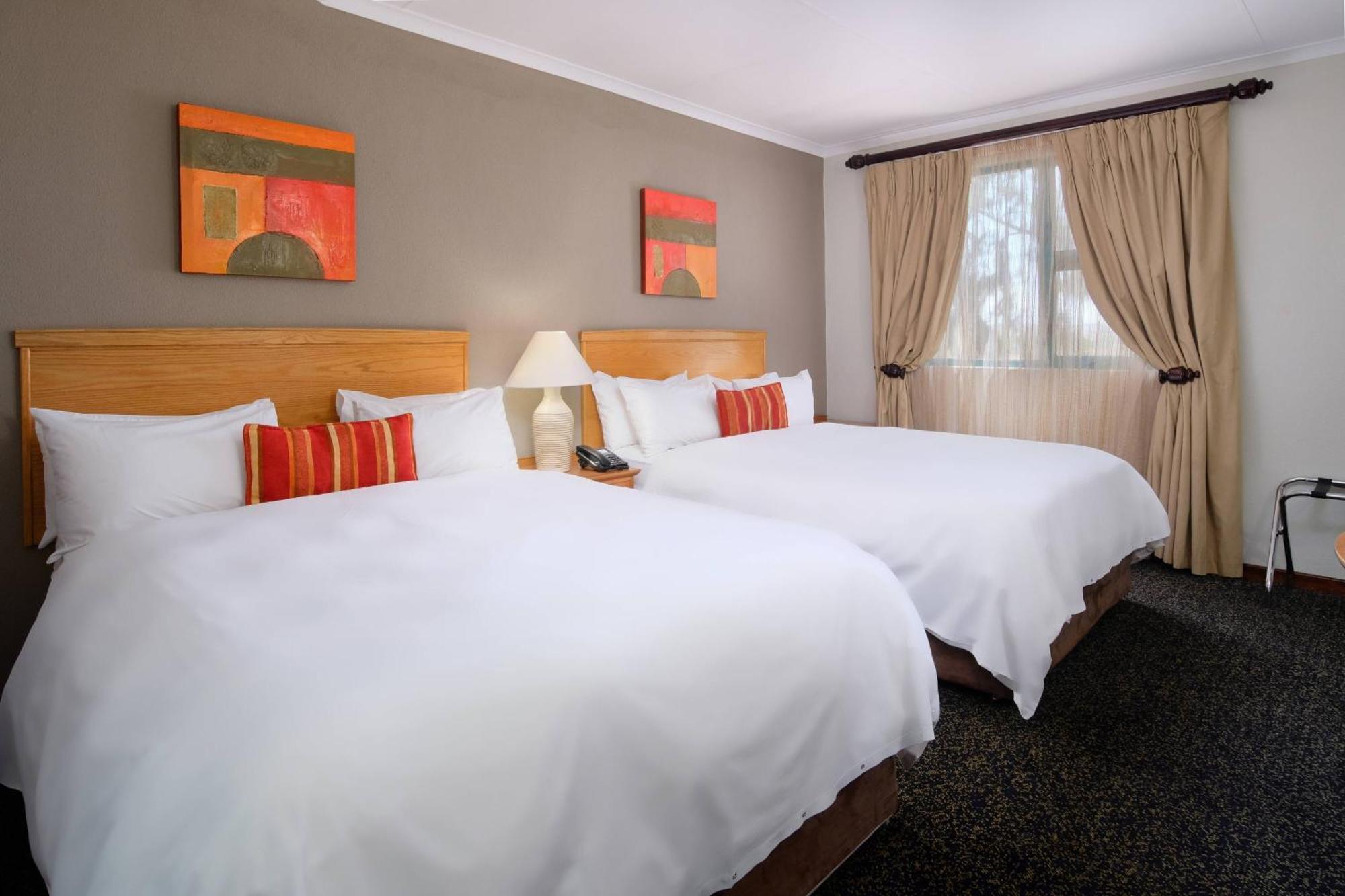 Protea Hotel By Marriott Polokwane Landmark Ngoại thất bức ảnh